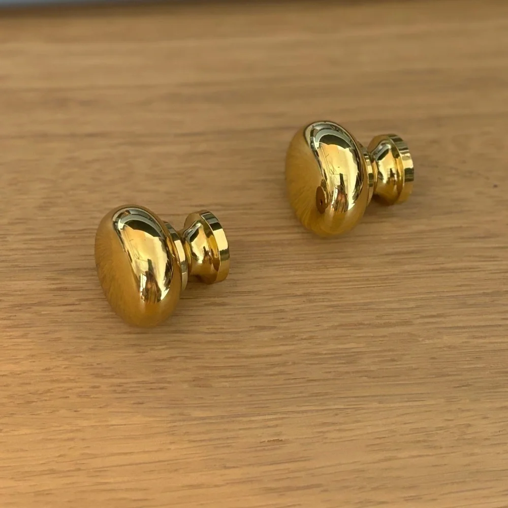 Set of 2‎ cabinet door knobs Solid brass. New